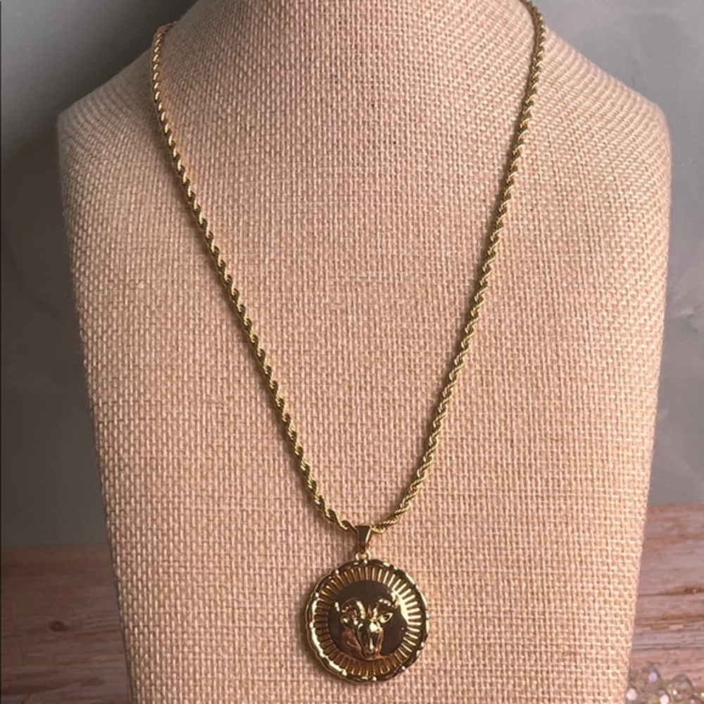 Vintage Forever 21 Gold Zodiac Pendant Necklace NWT